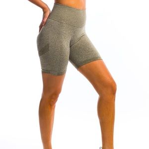 ECHT Arise Scrunch Shorts